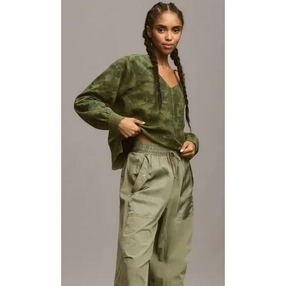 PILCRO Anthropologie Camo Reworked Popover V-Neck Boxy Hi-Low Sweatshirt Size L - Picture 1 of 10